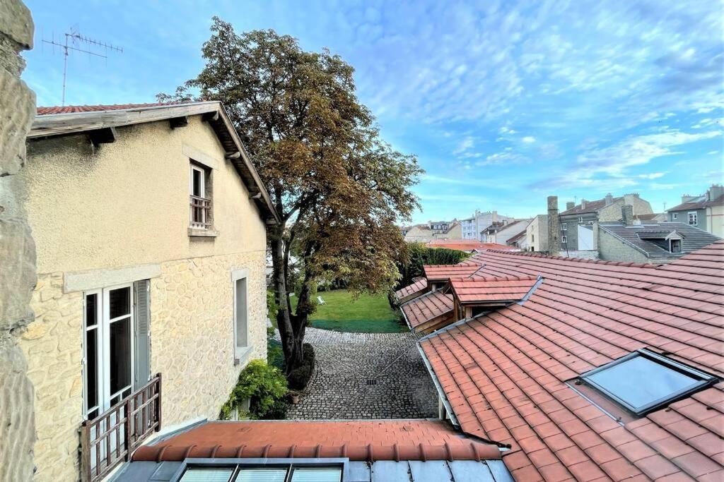 Apartament Superbe Loft 100M2 Proche Cathedrale Avec Parking Reims Zewnętrze zdjęcie