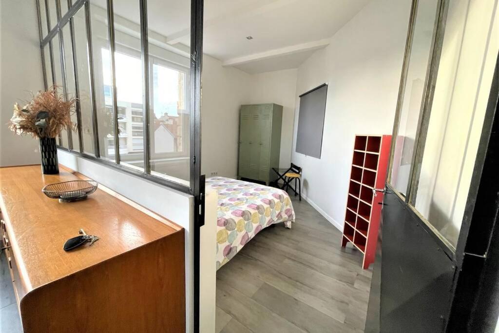 Apartament Superbe Loft 100M2 Proche Cathedrale Avec Parking Reims Zewnętrze zdjęcie