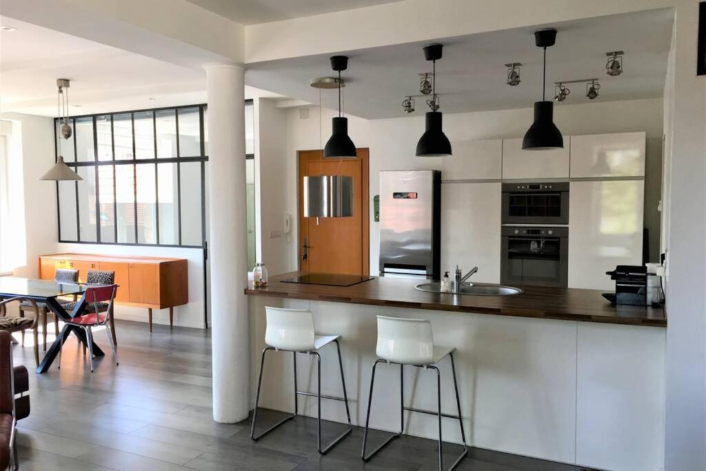 Apartament Superbe Loft 100M2 Proche Cathedrale Avec Parking Reims Zewnętrze zdjęcie