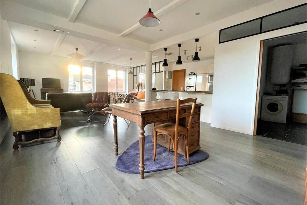 Apartament Superbe Loft 100M2 Proche Cathedrale Avec Parking Reims Zewnętrze zdjęcie
